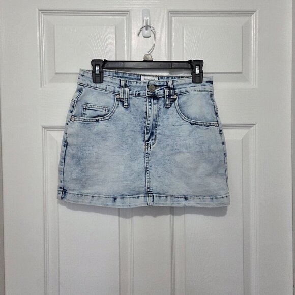 GOGO Jeans Blue Acid Wash Denim Mini Skirt size 27 Y2K Jean Summer Vintage Inspo - Picture 1 of 8
